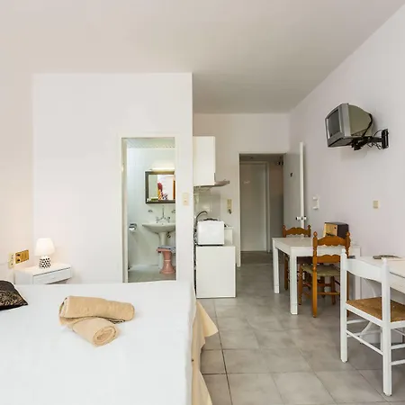 Castello Bianco Aparthotel 3*